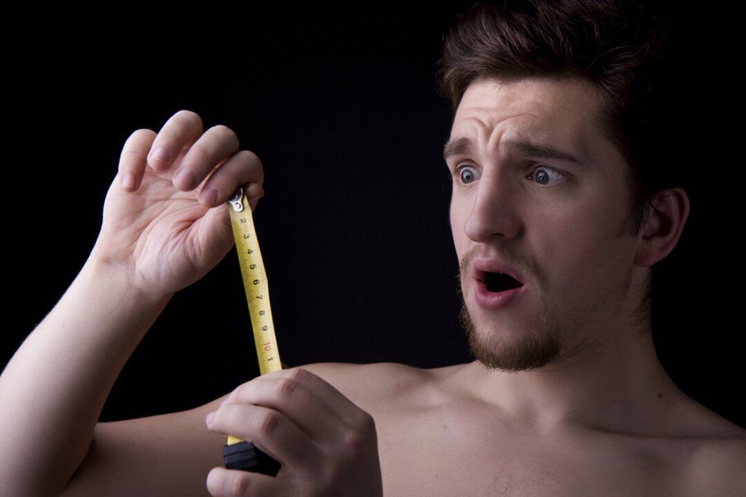Un uomo ha ingrandito il suo pene usando impacchi di limonata